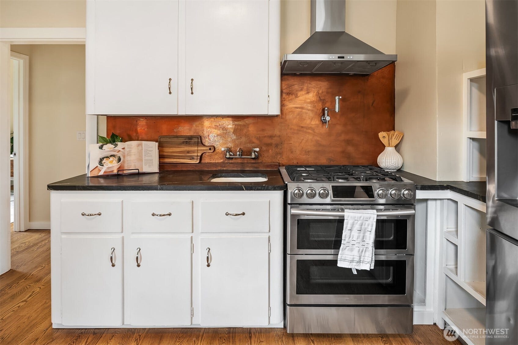 181 26th Avenue, Seattle, WA 98122 181 26th Avenue, Seattle, WA 98122