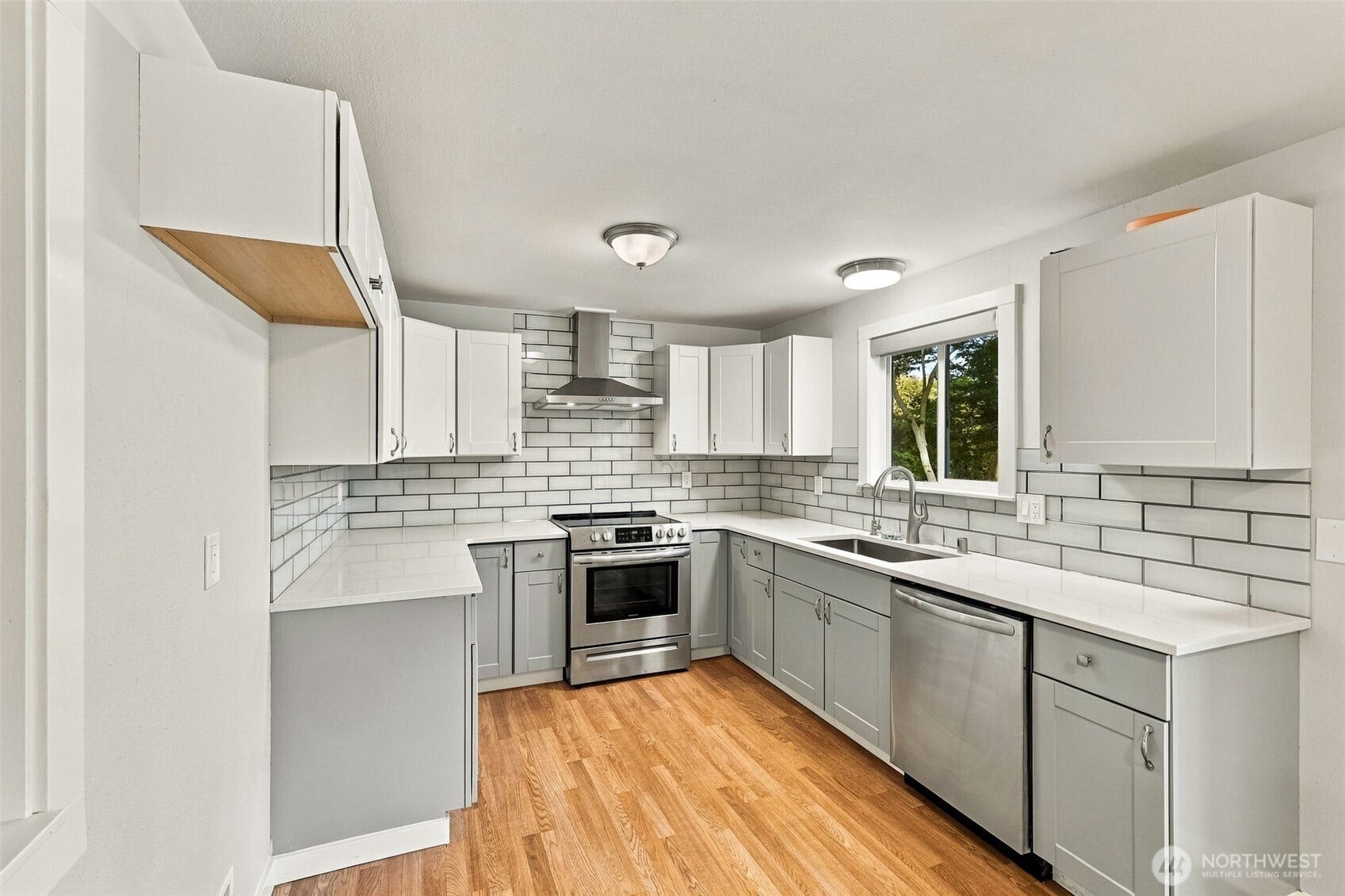 12501 80th Avenue E, Puyallup, WA 98373 12501 80th Avenue E, Puyallup, WA 98373