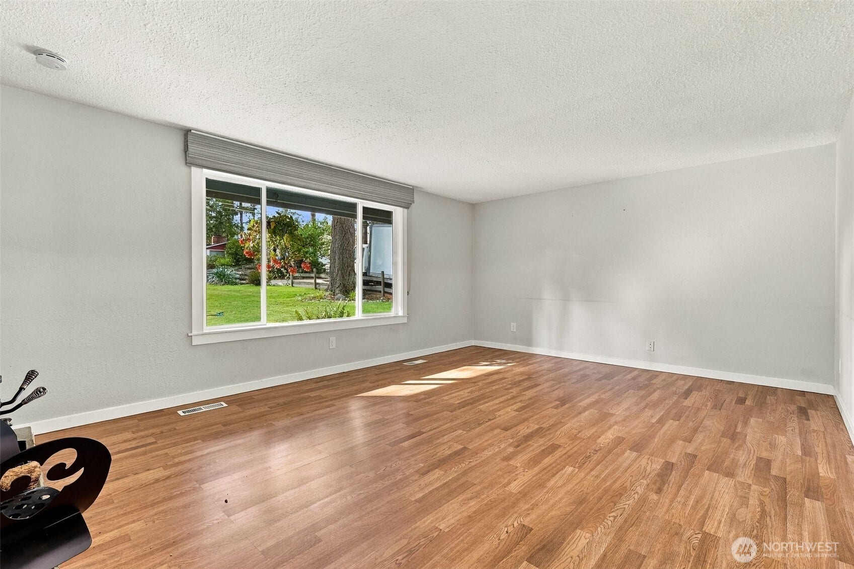 12501 80th Avenue E, Puyallup, WA 98373 12501 80th Avenue E, Puyallup, WA 98373