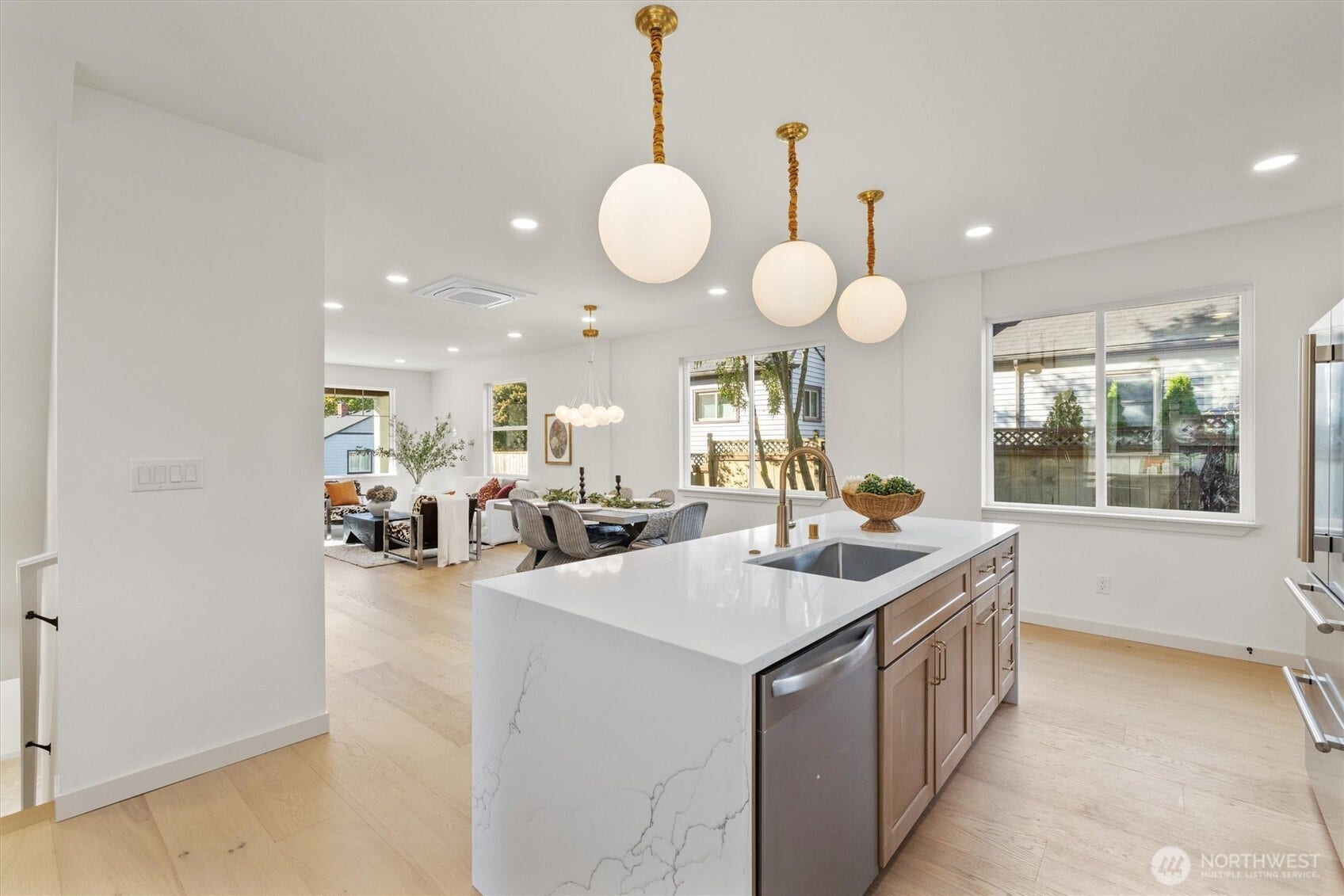 6706 Holly Place SW, Seattle, WA 98136 6706 Holly Place SW, Seattle, WA 98136