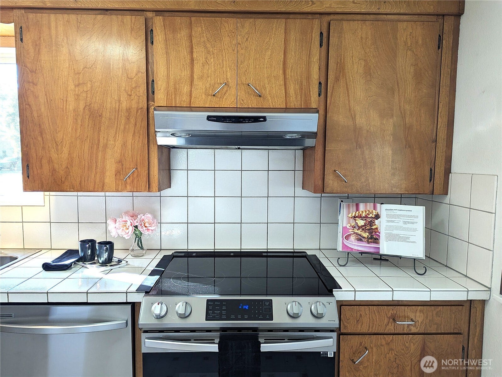 201 Brandywine Avenue, Dupont, WA 98327 Appliances new in 2024