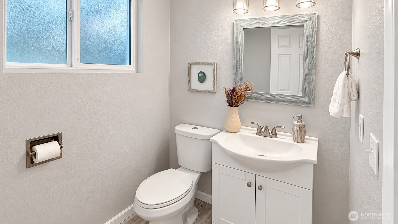 15049 SE 113th St, Renton, WA 98059 15049 SE 113th St, Renton, WA 98059