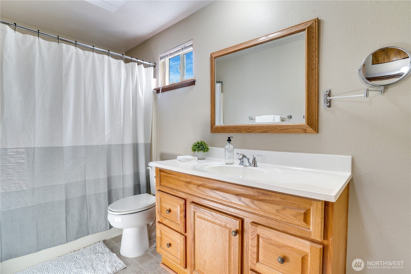 Primary Full Bath