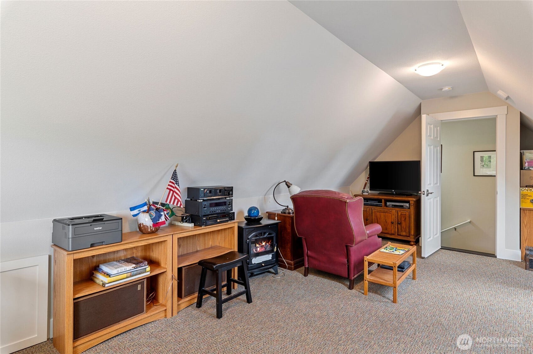 380 E Benson Lake Road, Grapeview, WA 98546