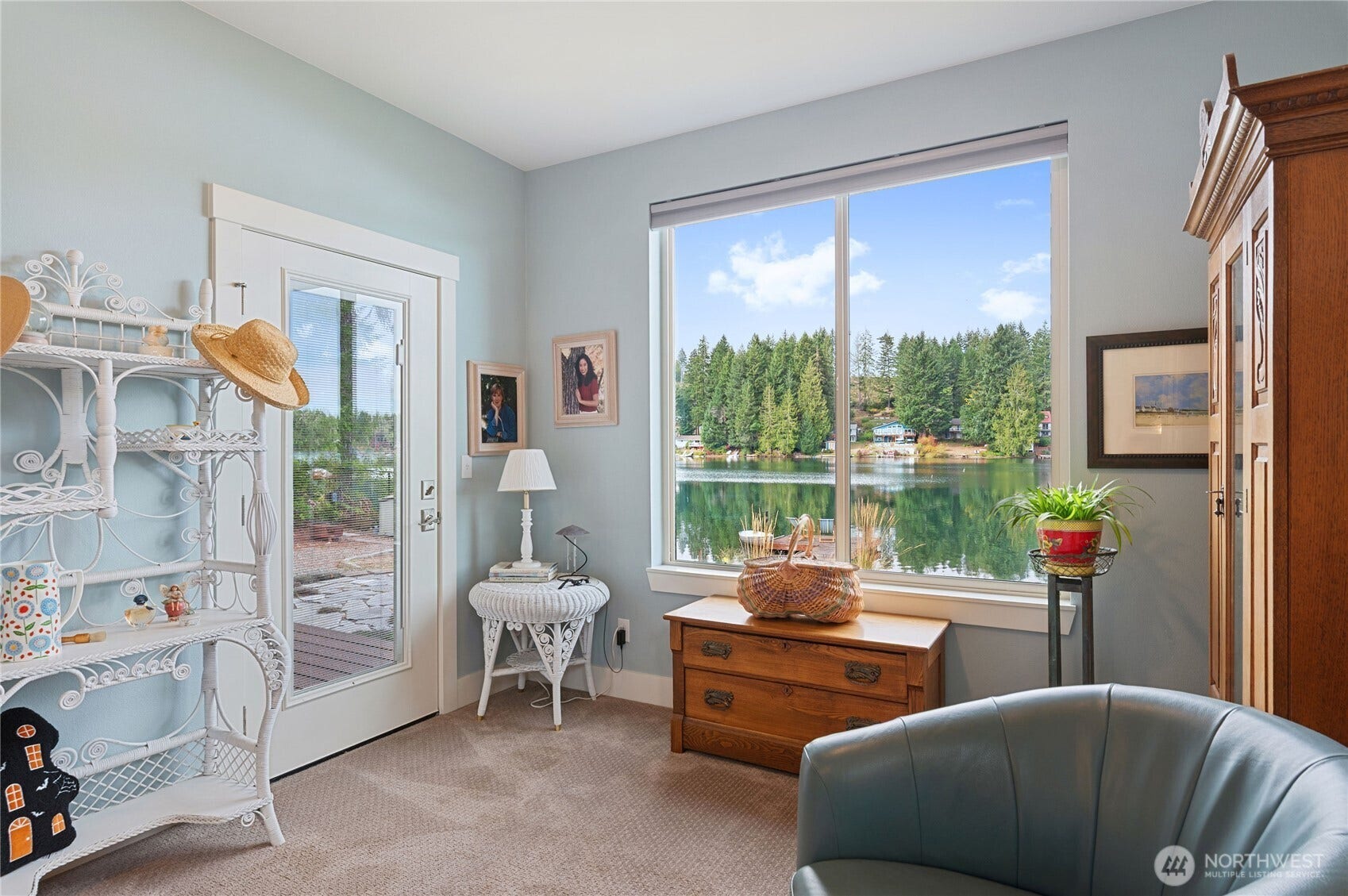 380 E Benson Lake Road, Grapeview, WA 98546