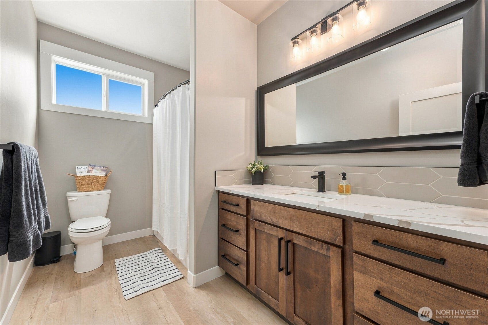 Spacious Main Bath with Double Sinks