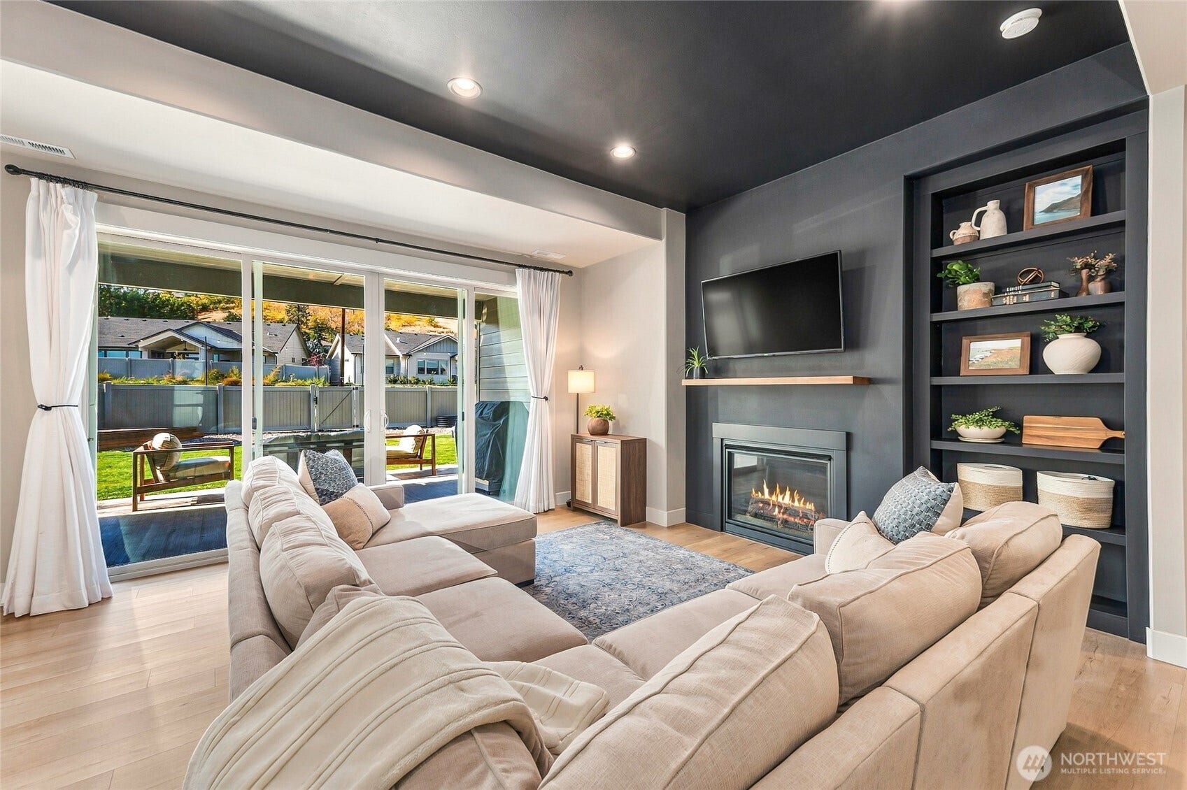 Floor to Ceiling Windows!