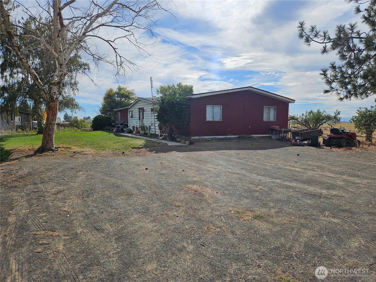 9342 J.4 Road NW, Ephrata, WA 98823 9342 J.4 Road NW, Ephrata, WA 98823