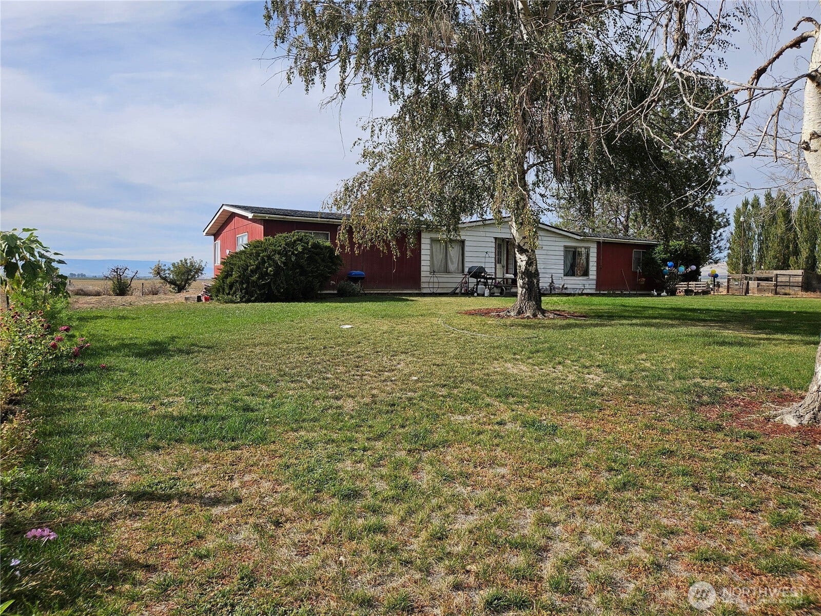 9342 J.4 Road NW, Ephrata, WA 98823 9342 J.4 Road NW, Ephrata, WA 98823