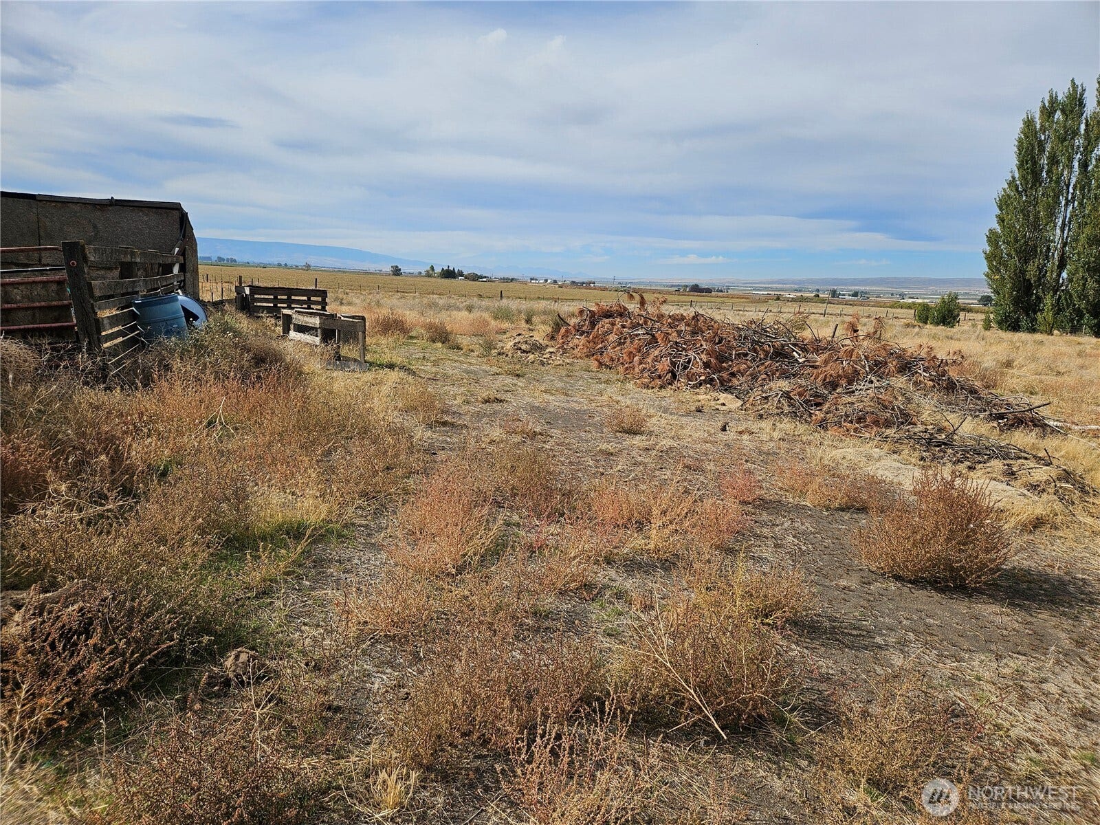 9342 J.4 Road NW, Ephrata, WA 98823 9342 J.4 Road NW, Ephrata, WA 98823