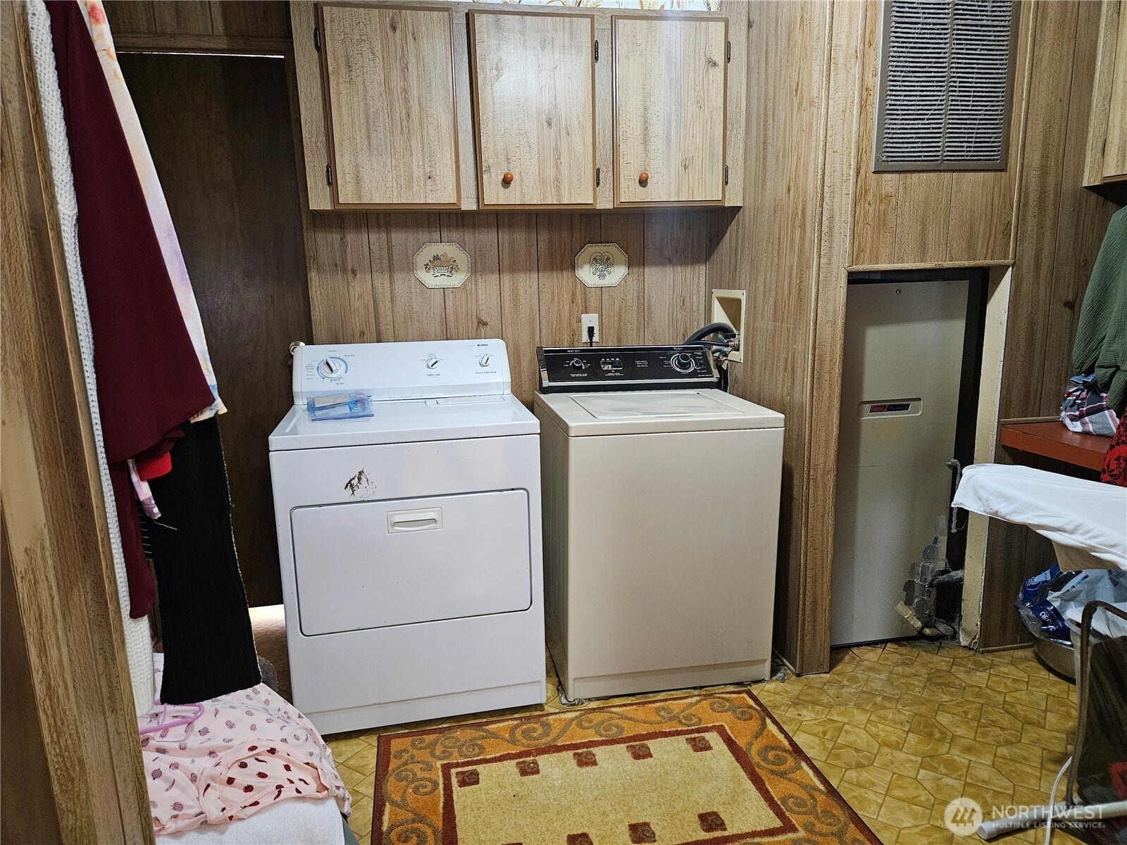 9342 J.4 Road NW, Ephrata, WA 98823 9342 J.4 Road NW, Ephrata, WA 98823