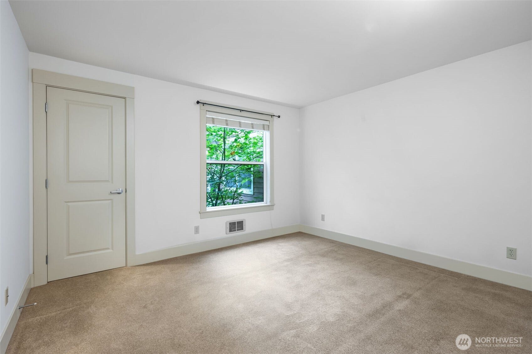 22910 90th Avenue W, #E305, Edmonds, WA 98026 22910 90th Avenue W, #E305, Edmonds, WA 98026