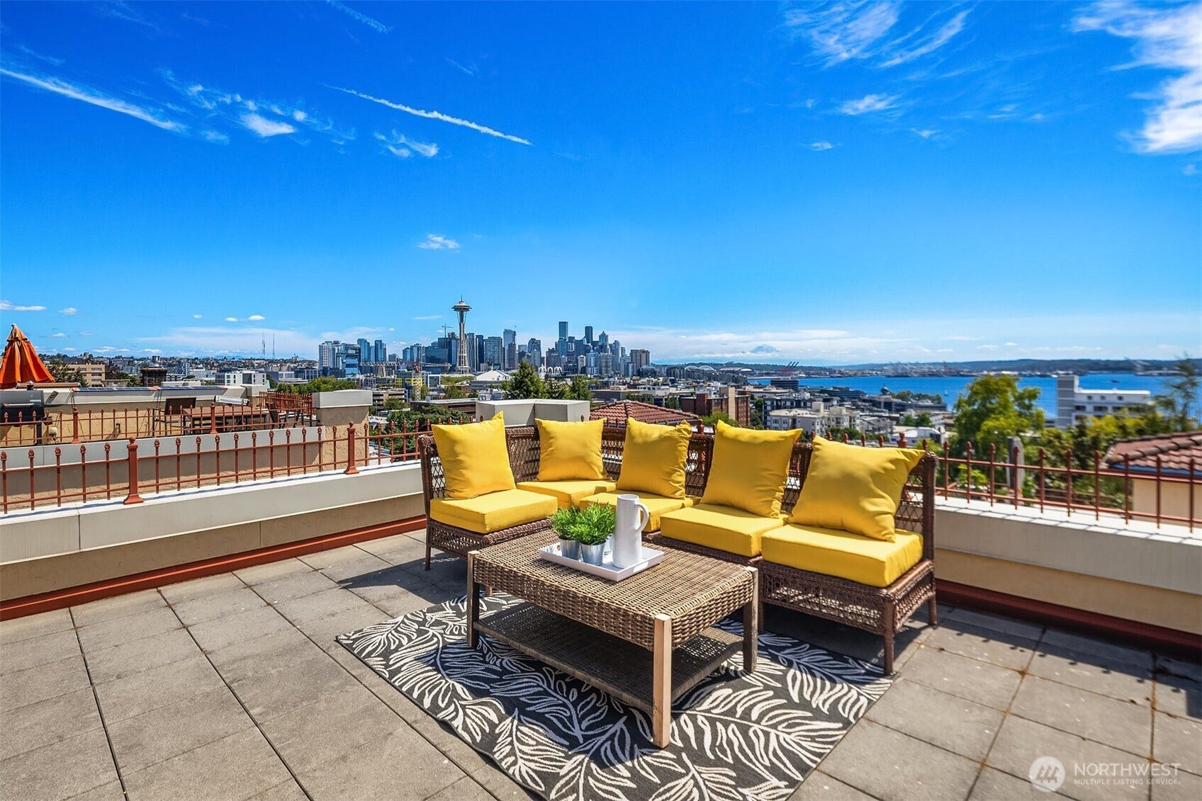 371 W Olympic Place, Seattle, WA 98119 371 W Olympic Place, Seattle, WA 98119