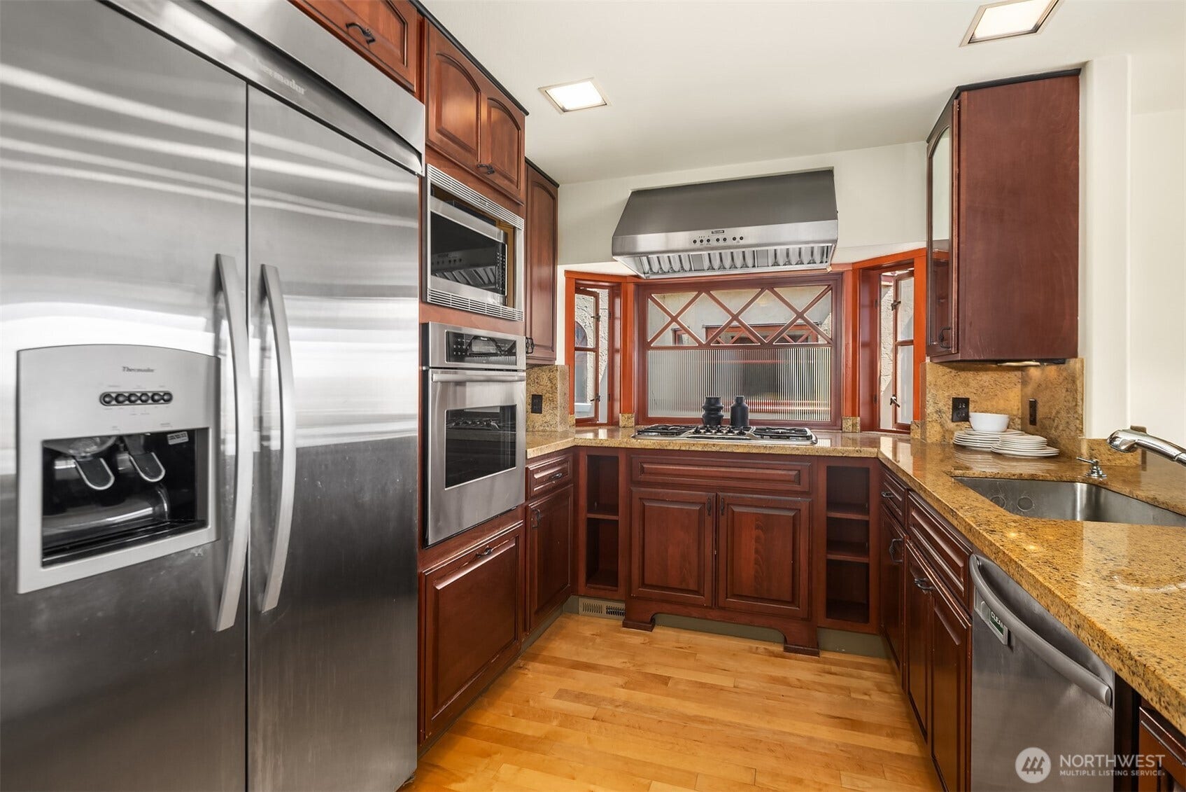 371 W Olympic Place, Seattle, WA 98119 371 W Olympic Place, Seattle, WA 98119