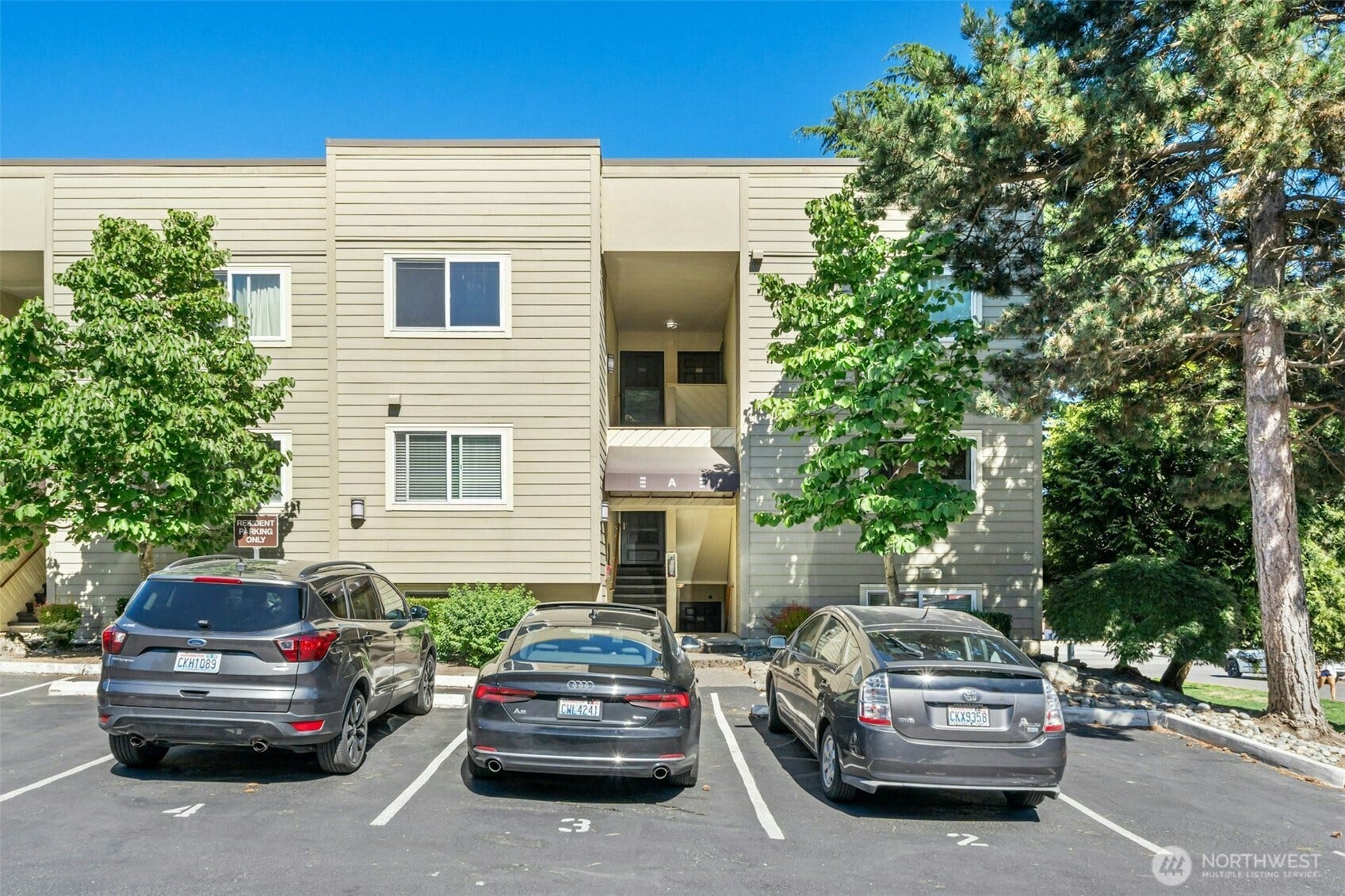 5844 NE 75th Street, #A302, Seattle, WA 98115 5844 NE 75th Street, #A302, Seattle, WA 98115