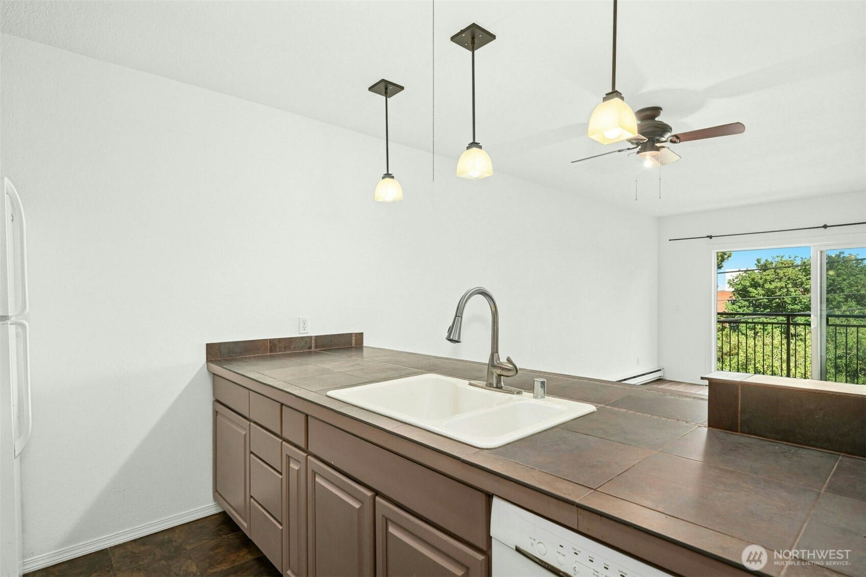 5844 NE 75th Street, #A302, Seattle, WA 98115 5844 NE 75th Street, #A302, Seattle, WA 98115