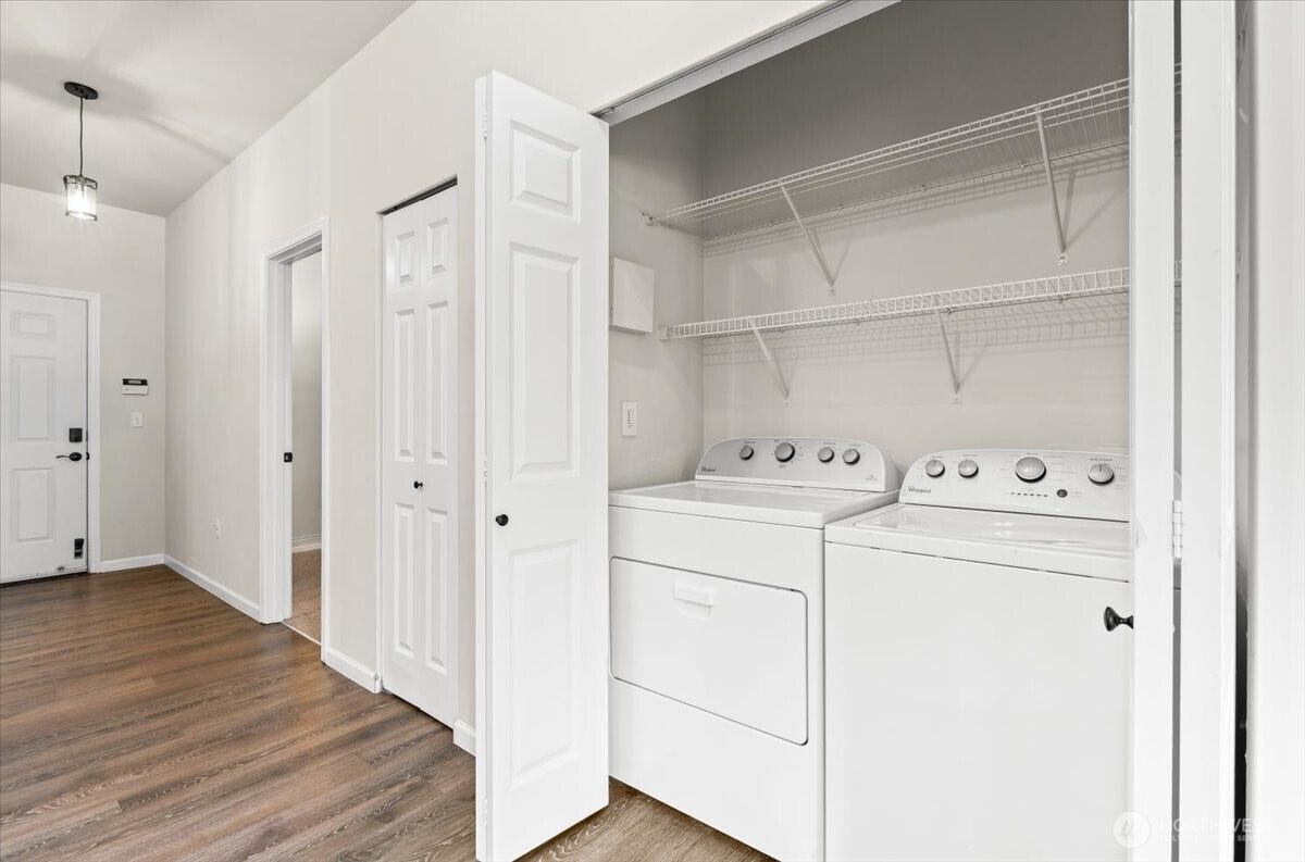 17426 Bothell Way NE, #A302, Bothell, WA 98011 Full size washer and dryer included.