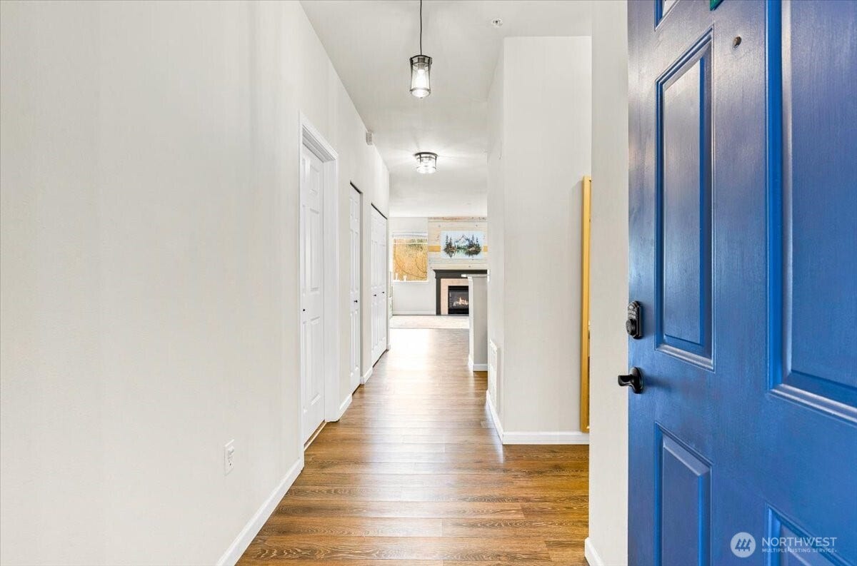 17426 Bothell Way NE, #A302, Bothell, WA 98011 Front Entrance into your private, relaxing, comfortable and cozy retreat!