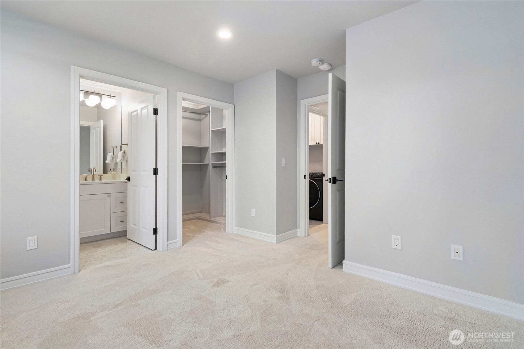 219 5th Avenue S, #F304, Kirkland, WA 98033