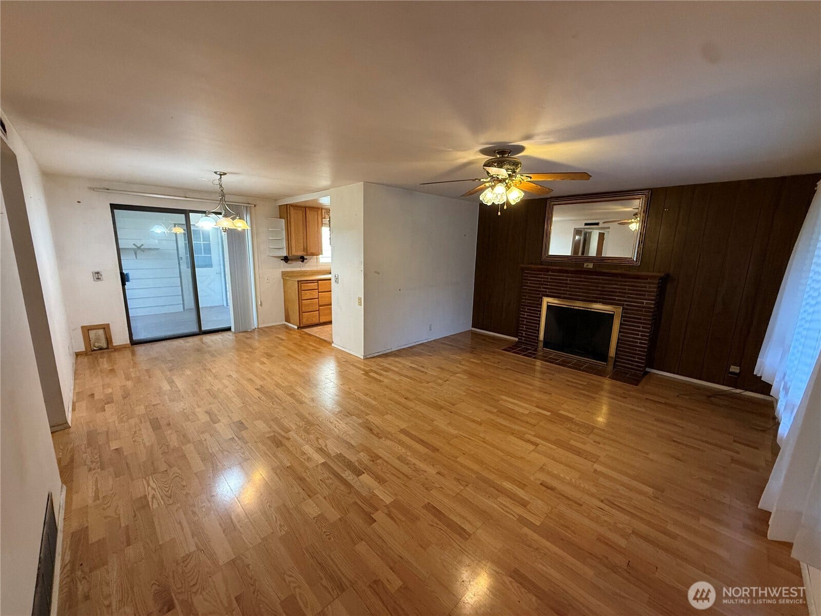 20436 13th Avenue S, SeaTac, WA 98198 20436 13th Avenue S, SeaTac, WA 98198
