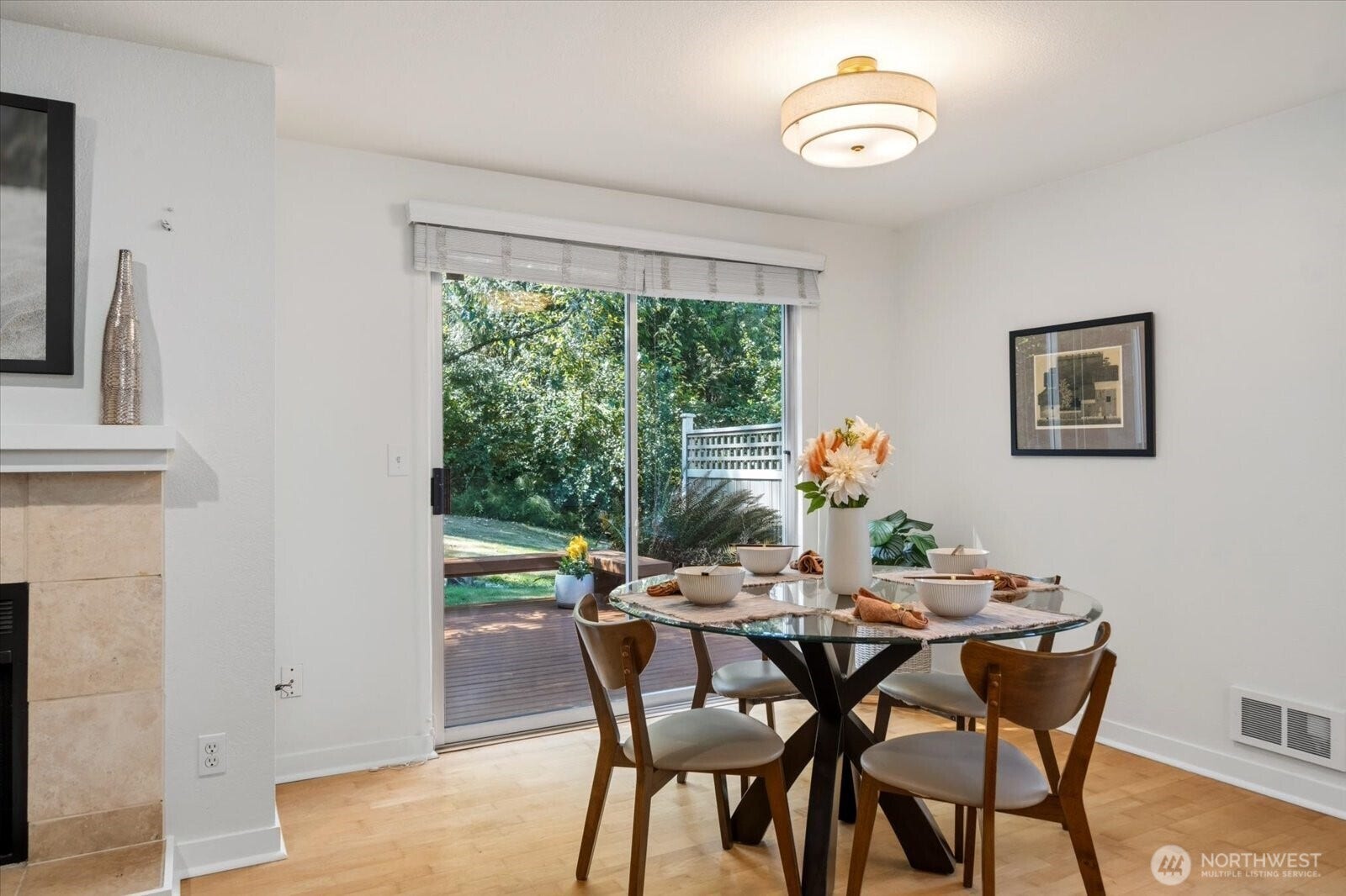 11411 102nd Court NE, Kirkland, WA 98033 The dining area offers gorgeous backyard views, and effortless flow for everyday meals or hosting guests.