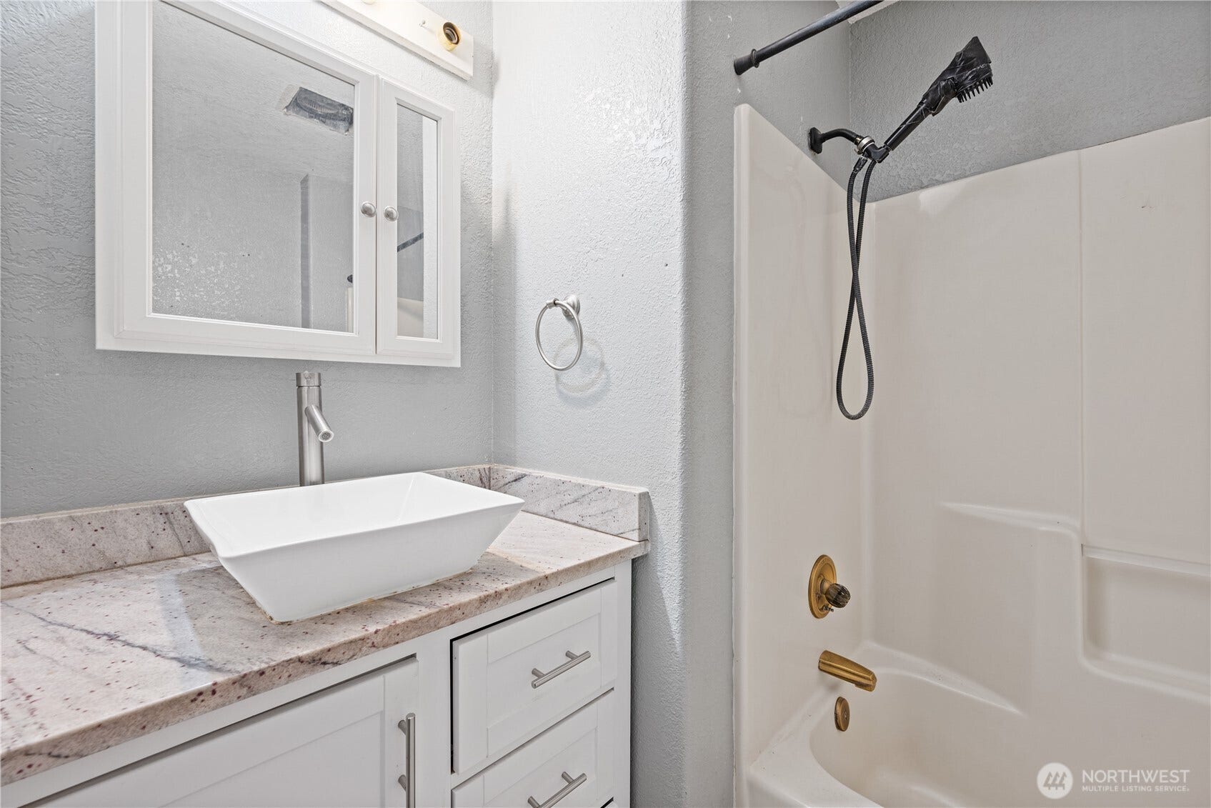 92 Adler Drive, Kelso, WA 98626 92 Adler Drive, Kelso, WA 98626
