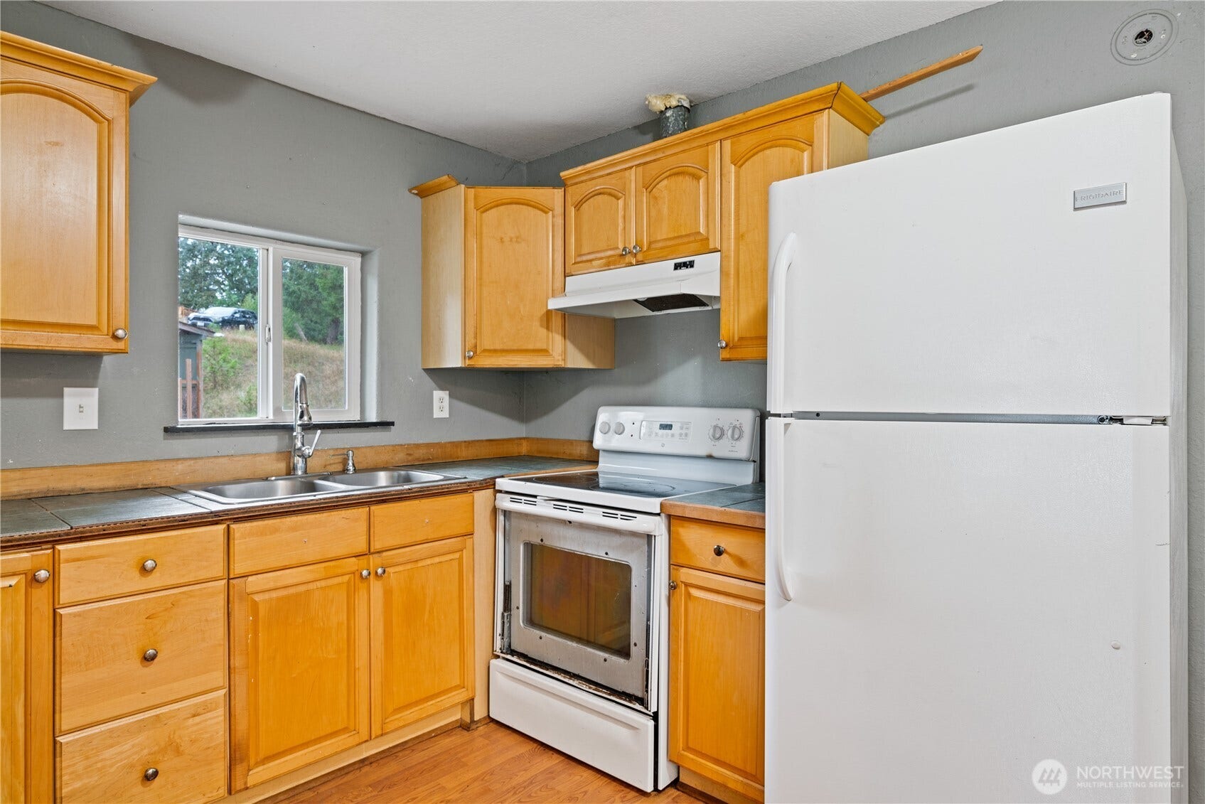 92 Adler Drive, Kelso, WA 98626 92 Adler Drive, Kelso, WA 98626