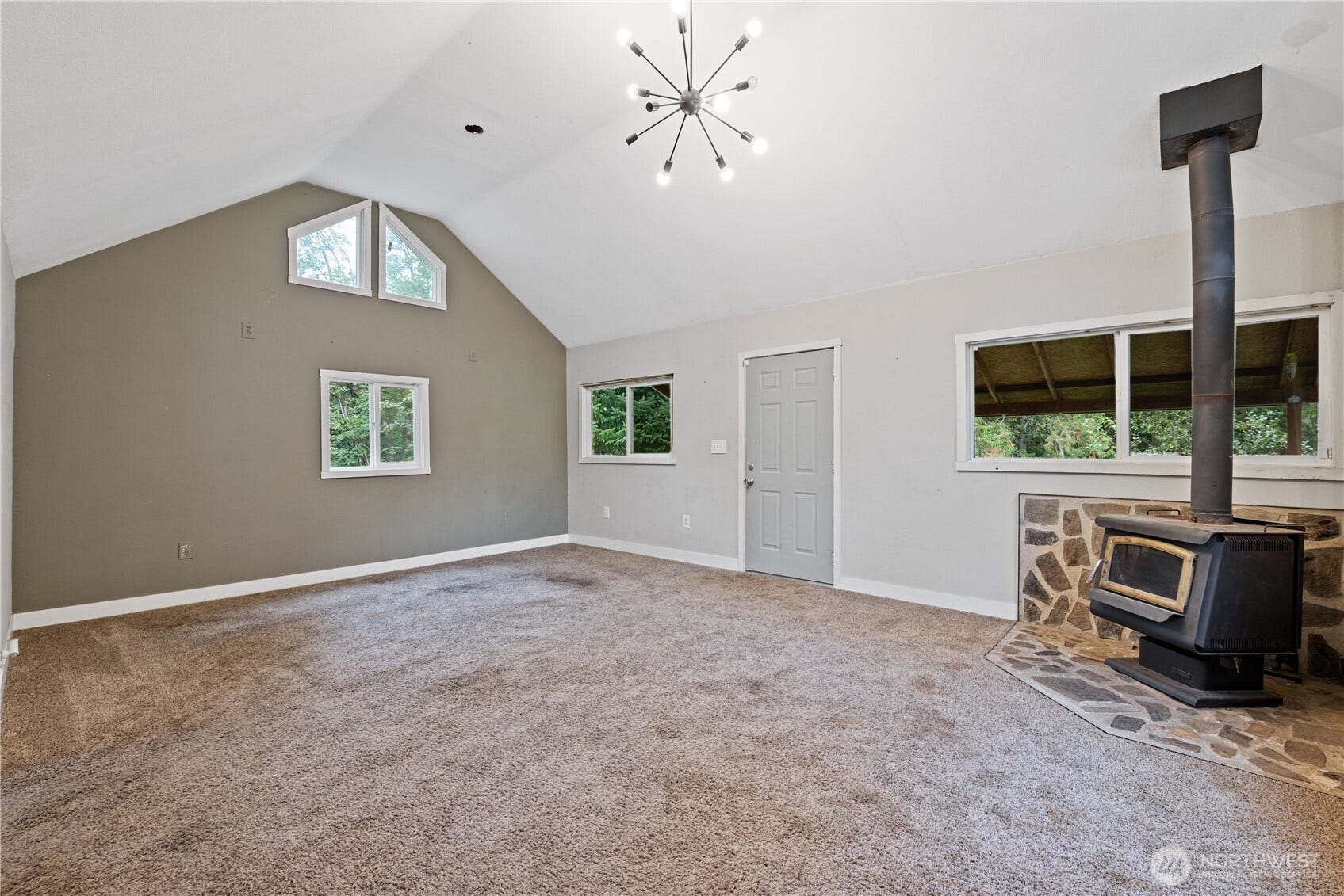 92 Adler Drive, Kelso, WA 98626 92 Adler Drive, Kelso, WA 98626