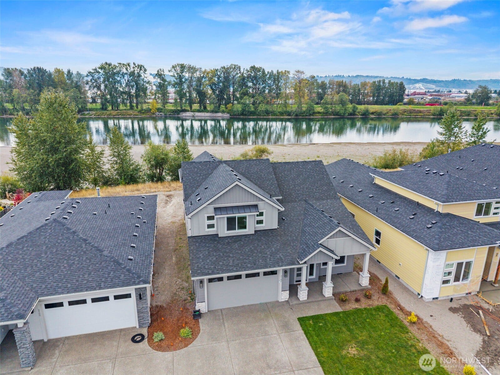 2162 S River Rd Road, Kelso, WA 98626 2162 S River Rd Road, Kelso, WA 98626