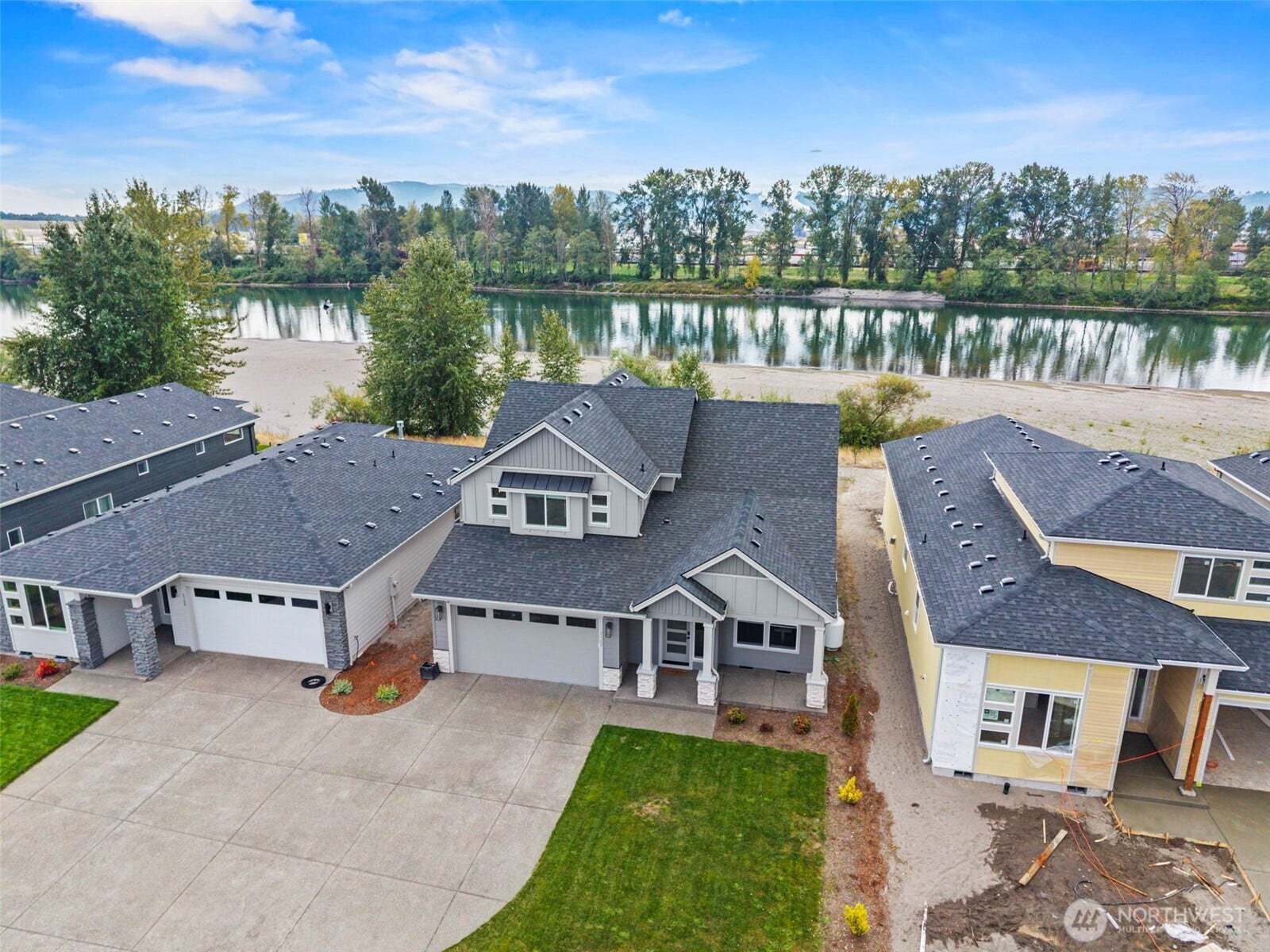 2162 S River Rd Road, Kelso, WA 98626 2162 S River Rd Road, Kelso, WA 98626