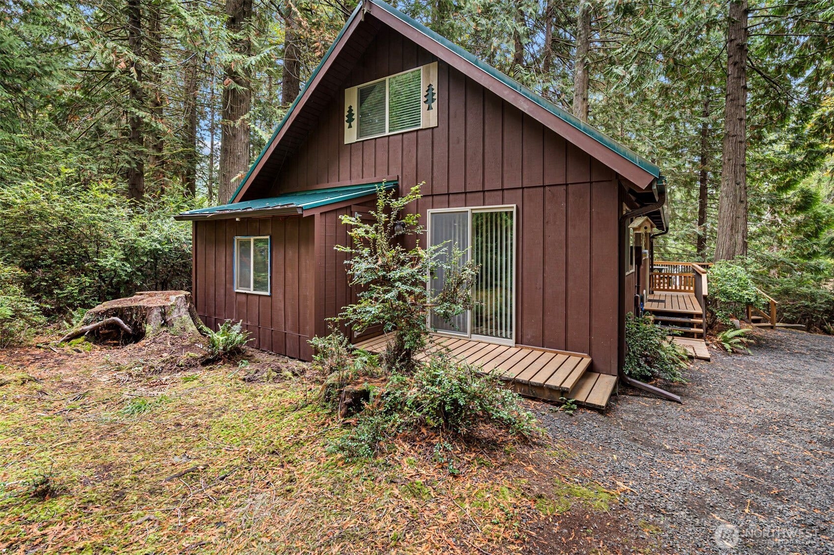 381 E Pointes Drive E, Shelton, WA 98584