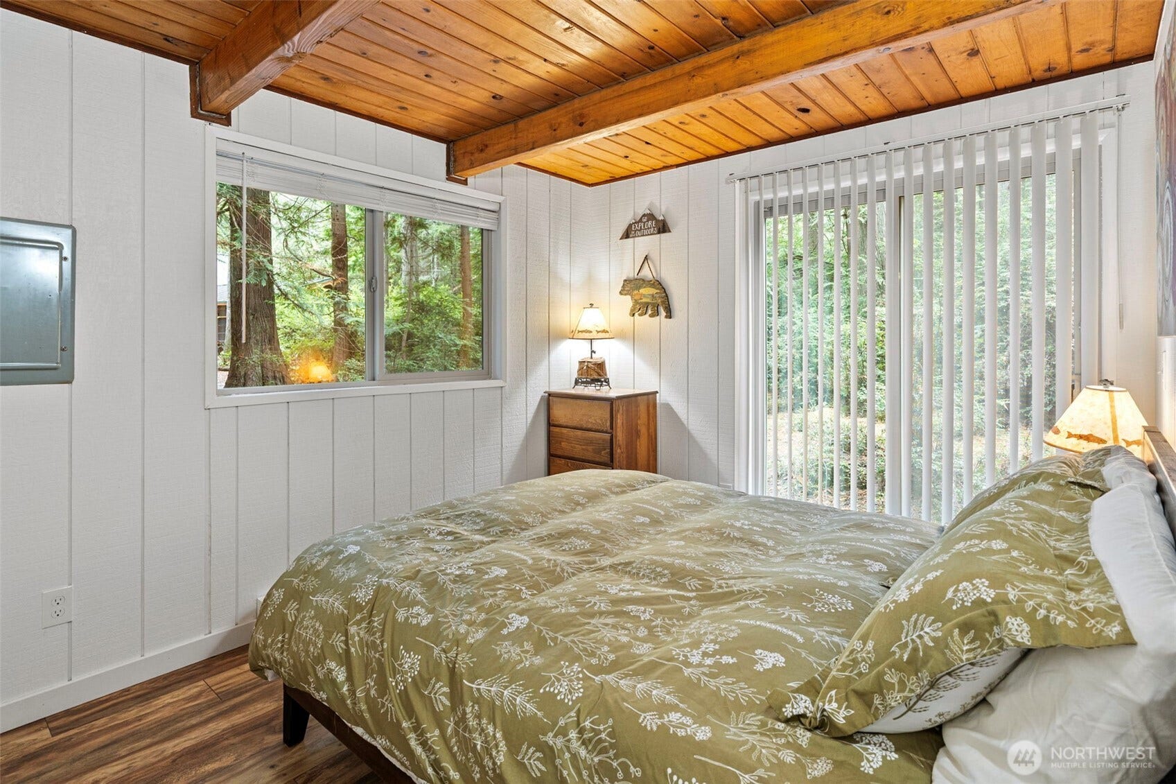 381 E Pointes Drive E, Shelton, WA 98584