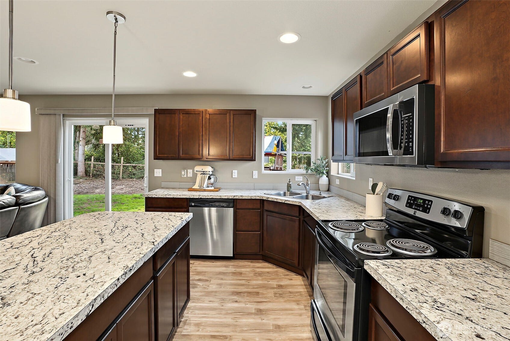 12914 Prairie Circle E, Bonney Lake, WA 98391 12914 Prairie Circle E, Bonney Lake, WA 98391