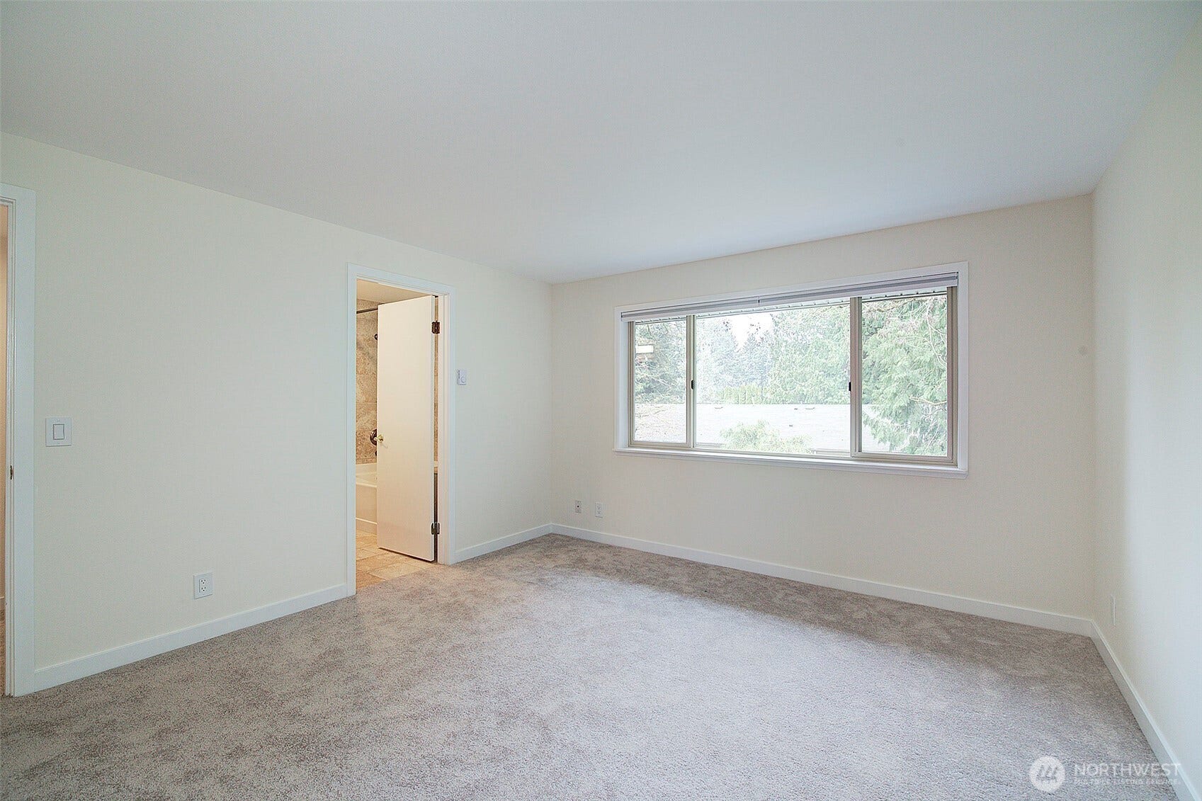10248 NE 138th Place, #B3, Kirkland, WA 98034 10248 NE 138th Place, #B3, Kirkland, WA 98034