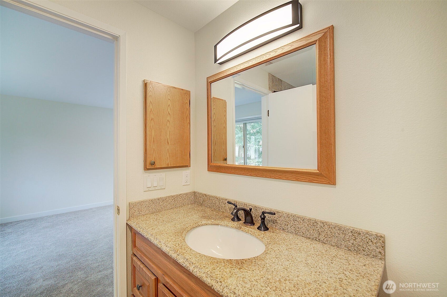 10248 NE 138th Place, #B3, Kirkland, WA 98034 10248 NE 138th Place, #B3, Kirkland, WA 98034