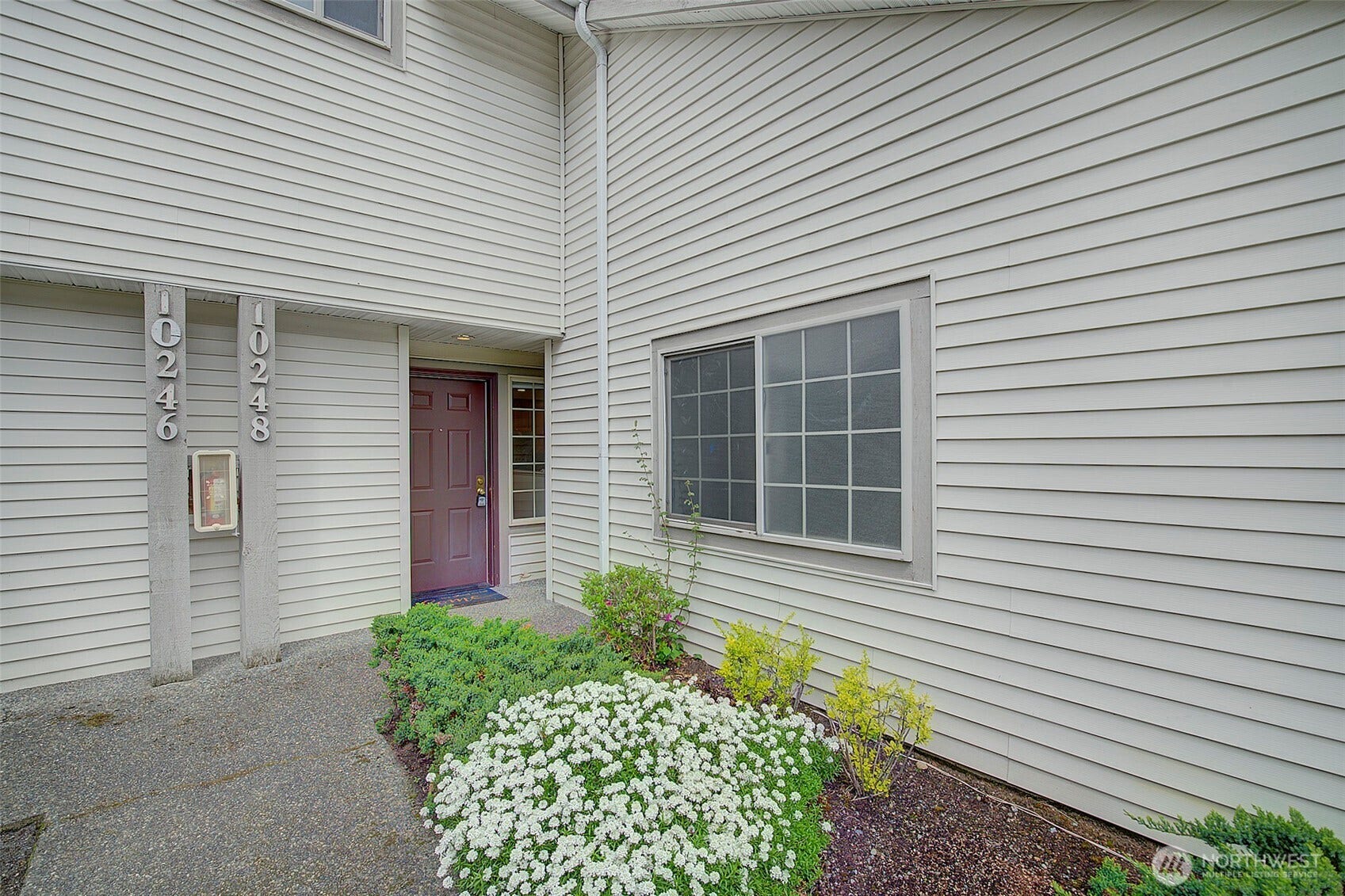 10248 NE 138th Place, #B3, Kirkland, WA 98034 10248 NE 138th Place, #B3, Kirkland, WA 98034