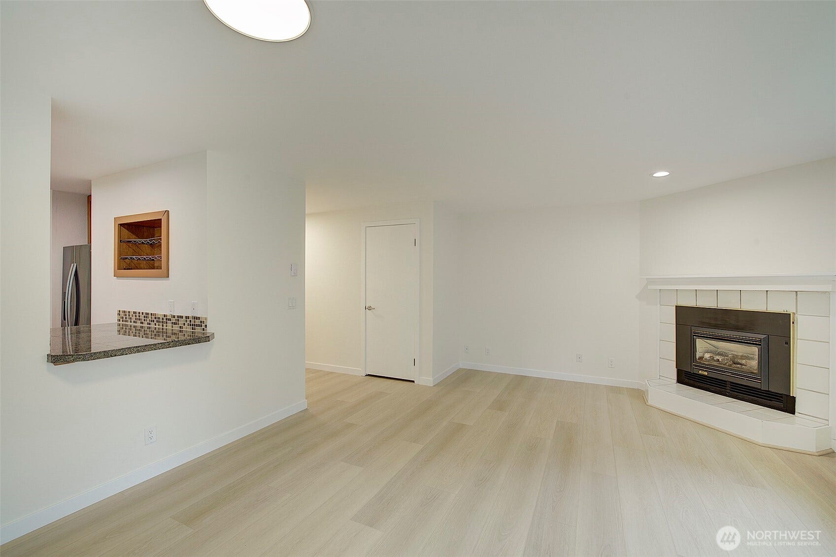 10248 NE 138th Place, #B3, Kirkland, WA 98034 10248 NE 138th Place, #B3, Kirkland, WA 98034