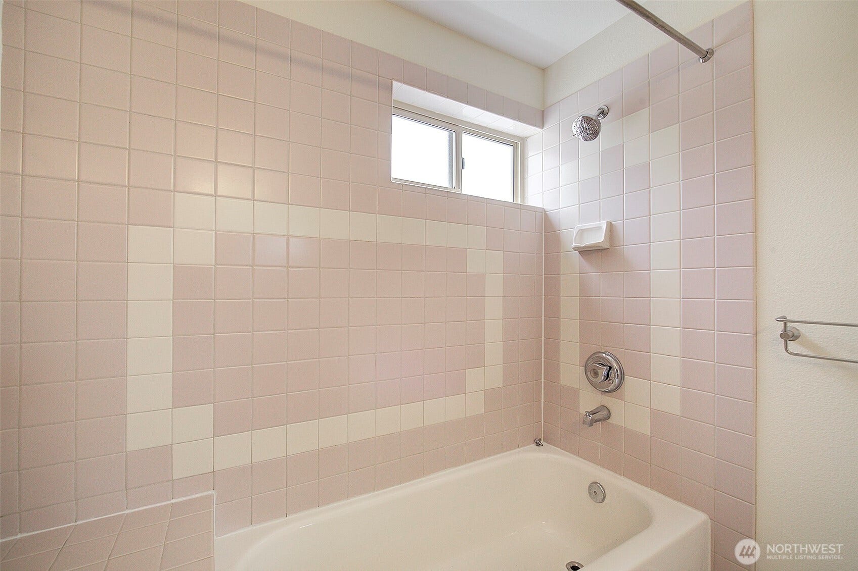 10248 NE 138th Place, #B3, Kirkland, WA 98034 10248 NE 138th Place, #B3, Kirkland, WA 98034