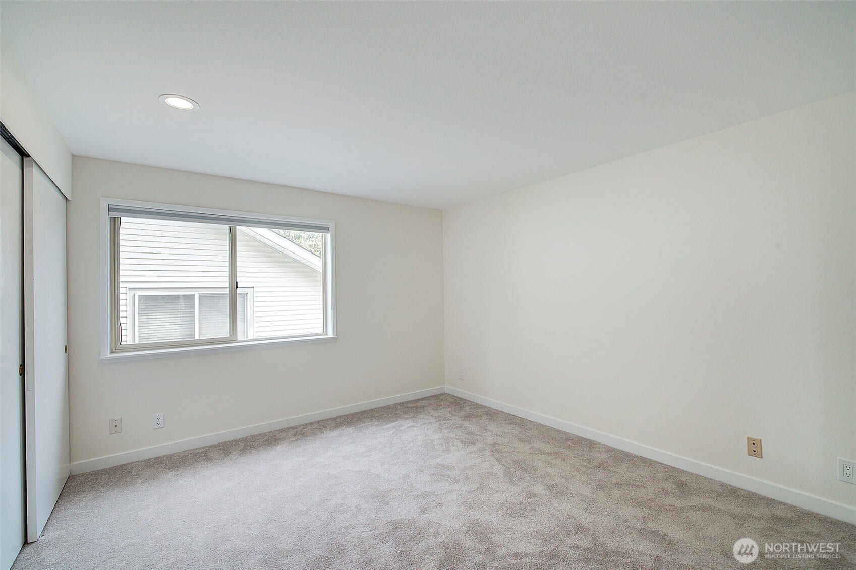 10248 NE 138th Place, #B3, Kirkland, WA 98034 10248 NE 138th Place, #B3, Kirkland, WA 98034