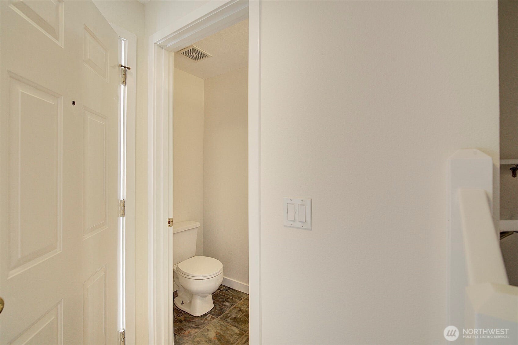 10248 NE 138th Place, #B3, Kirkland, WA 98034 10248 NE 138th Place, #B3, Kirkland, WA 98034