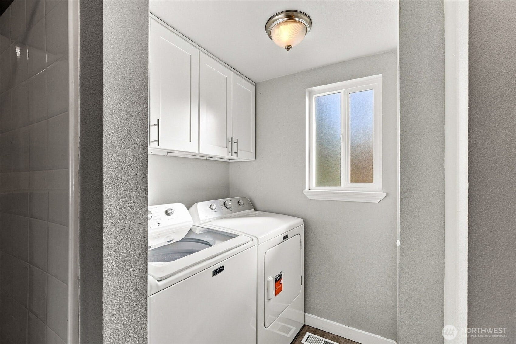 2431 Monroe Avenue, Everett, WA 98203