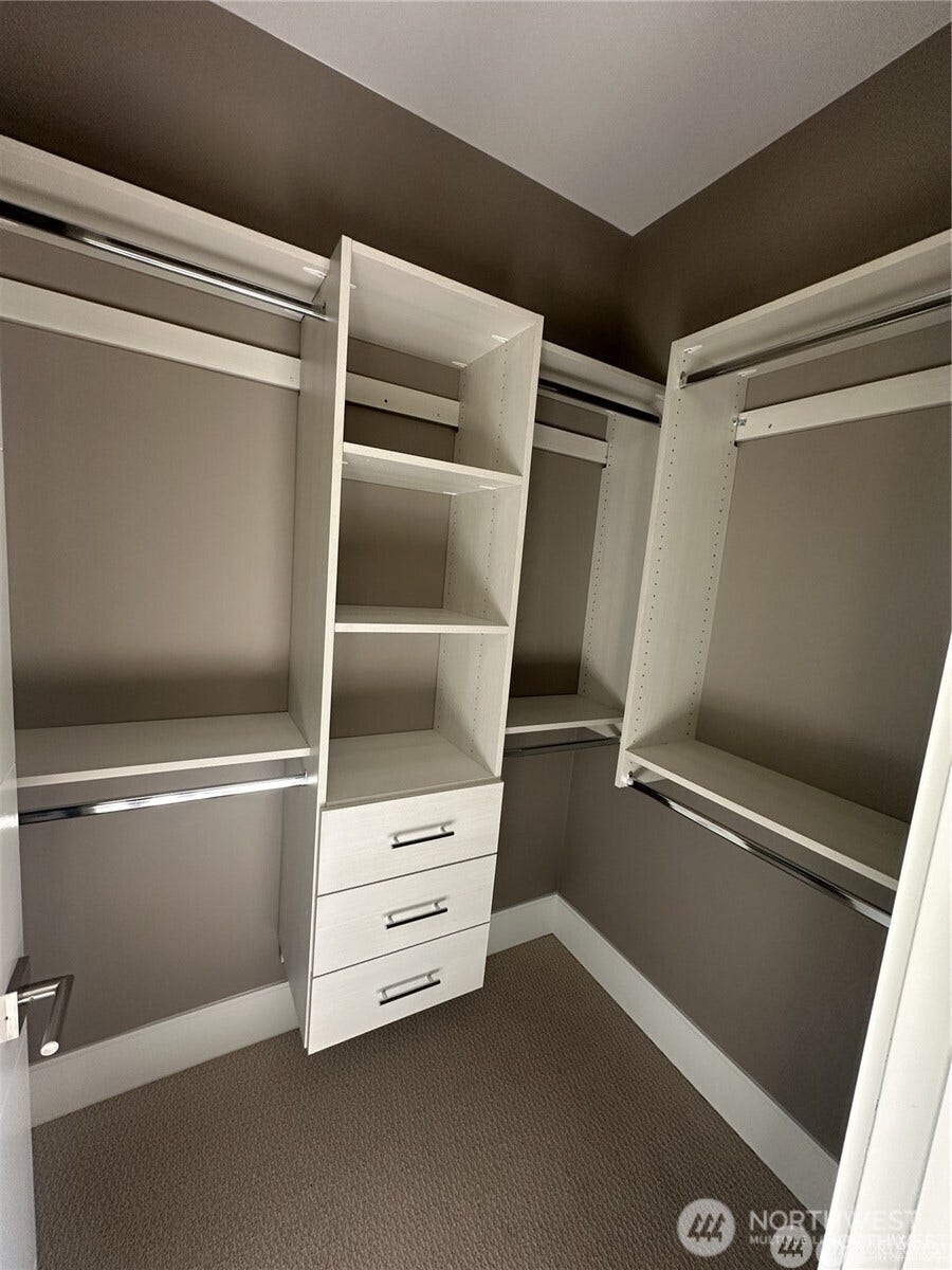 4413 NE 26 Place, Renton, WA 98059 Junior Suite 2 closet