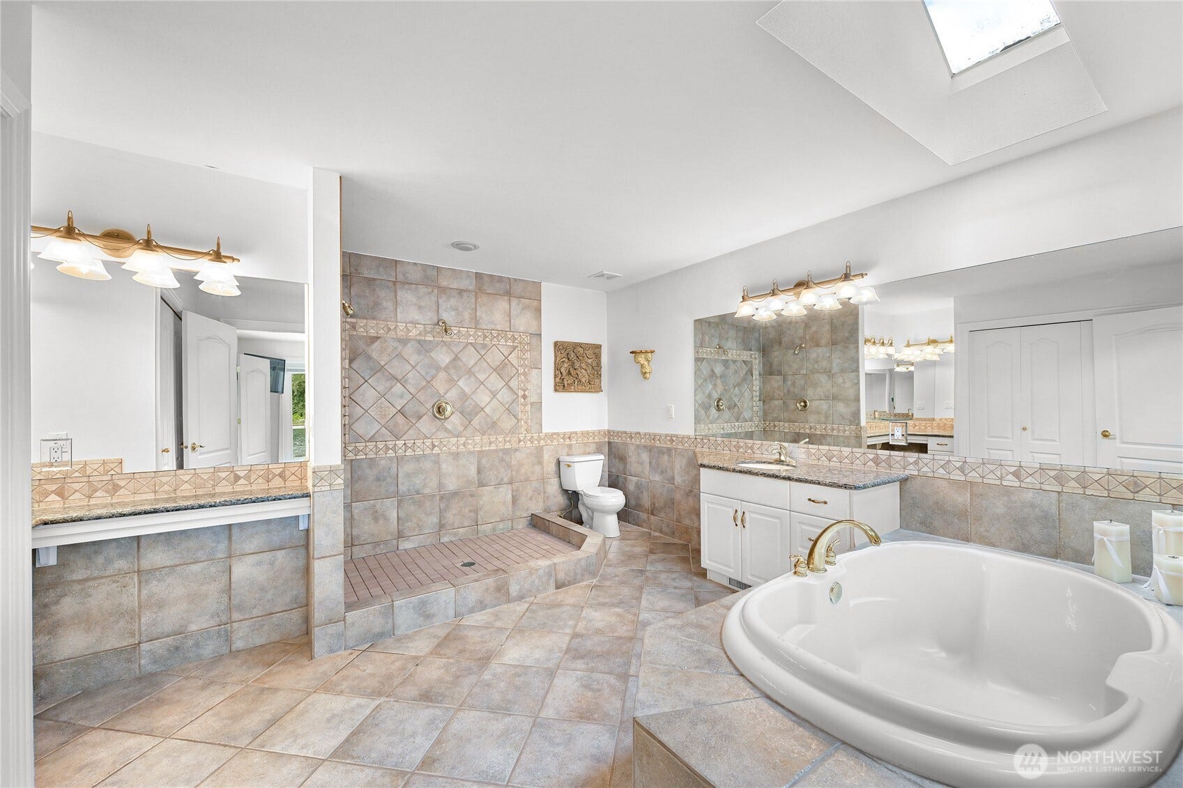 874 Autumn Lane, Bellingham, WA 98229 874 Autumn Lane, Bellingham, WA 98229