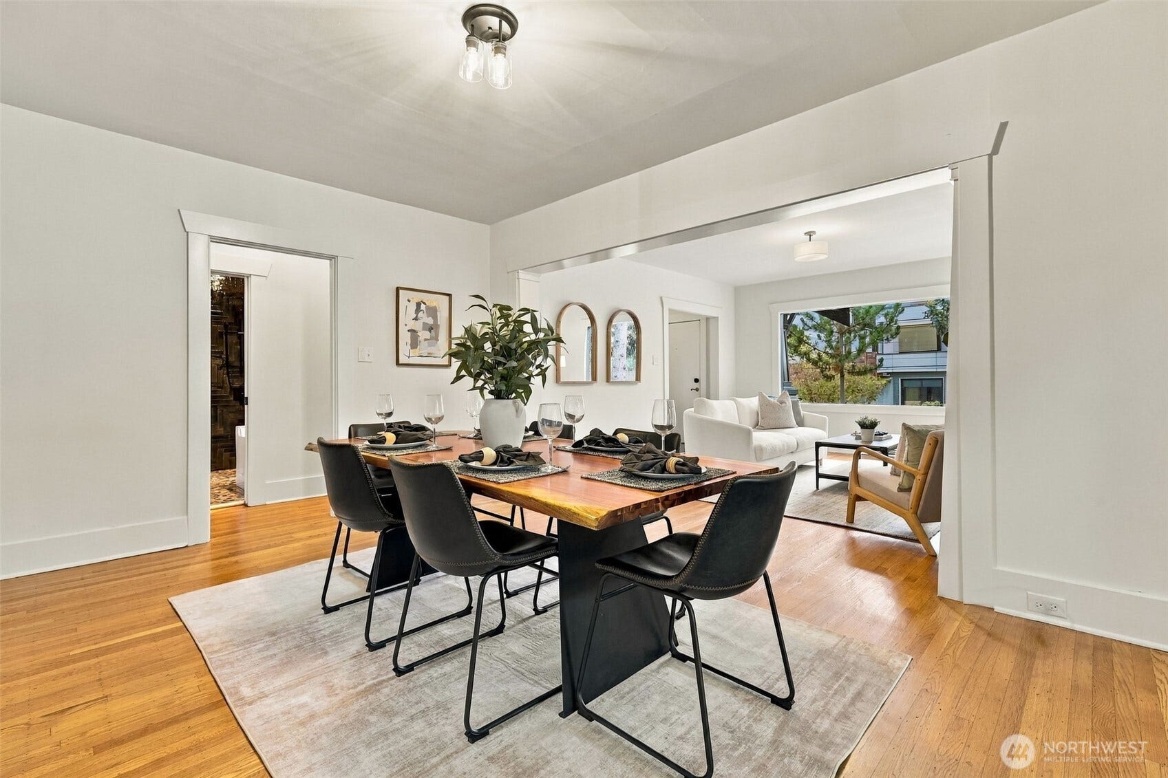 Expansive dining room, perfect for gatherings.