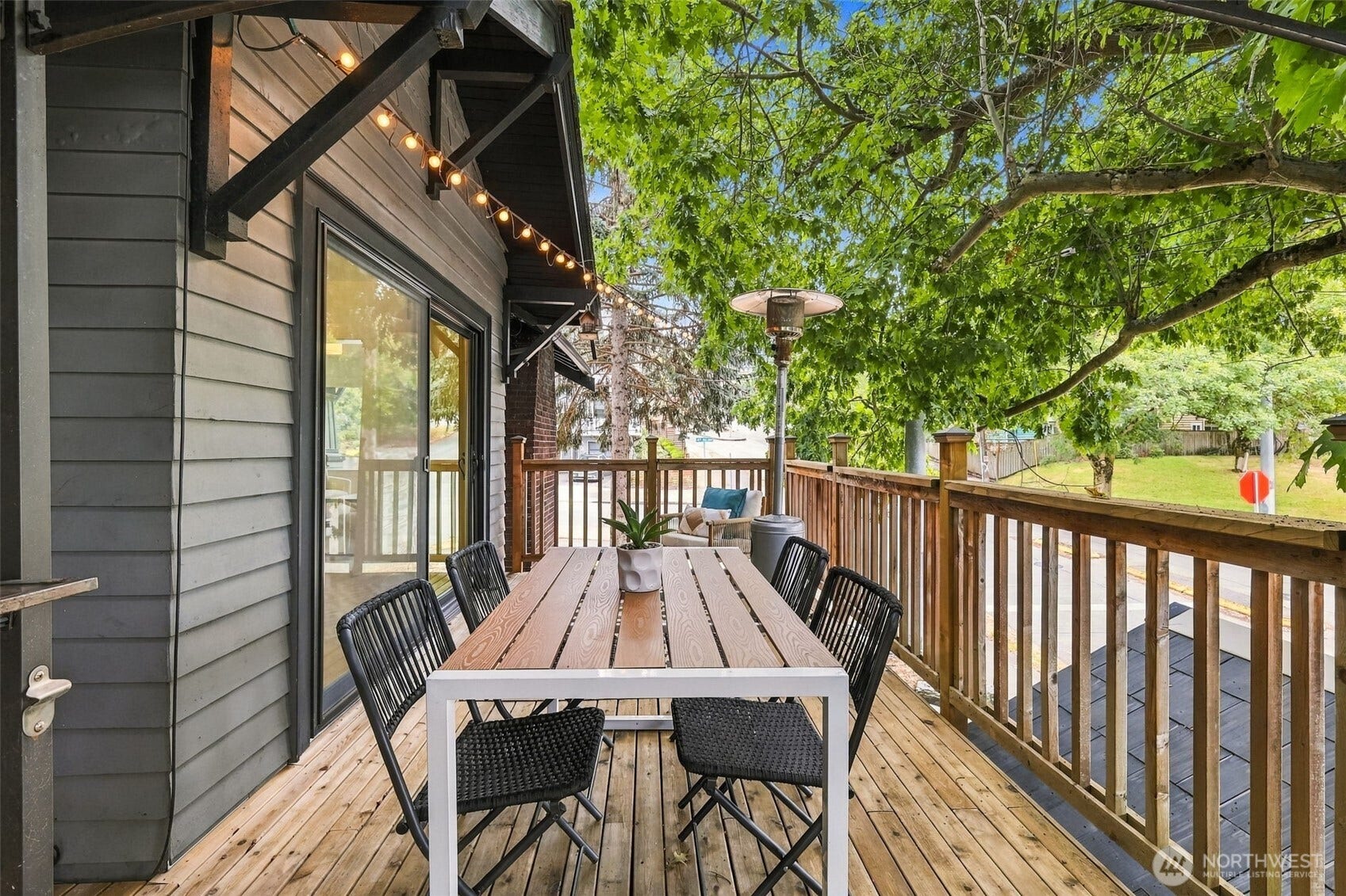 Dine al fresco amongst the trees.
