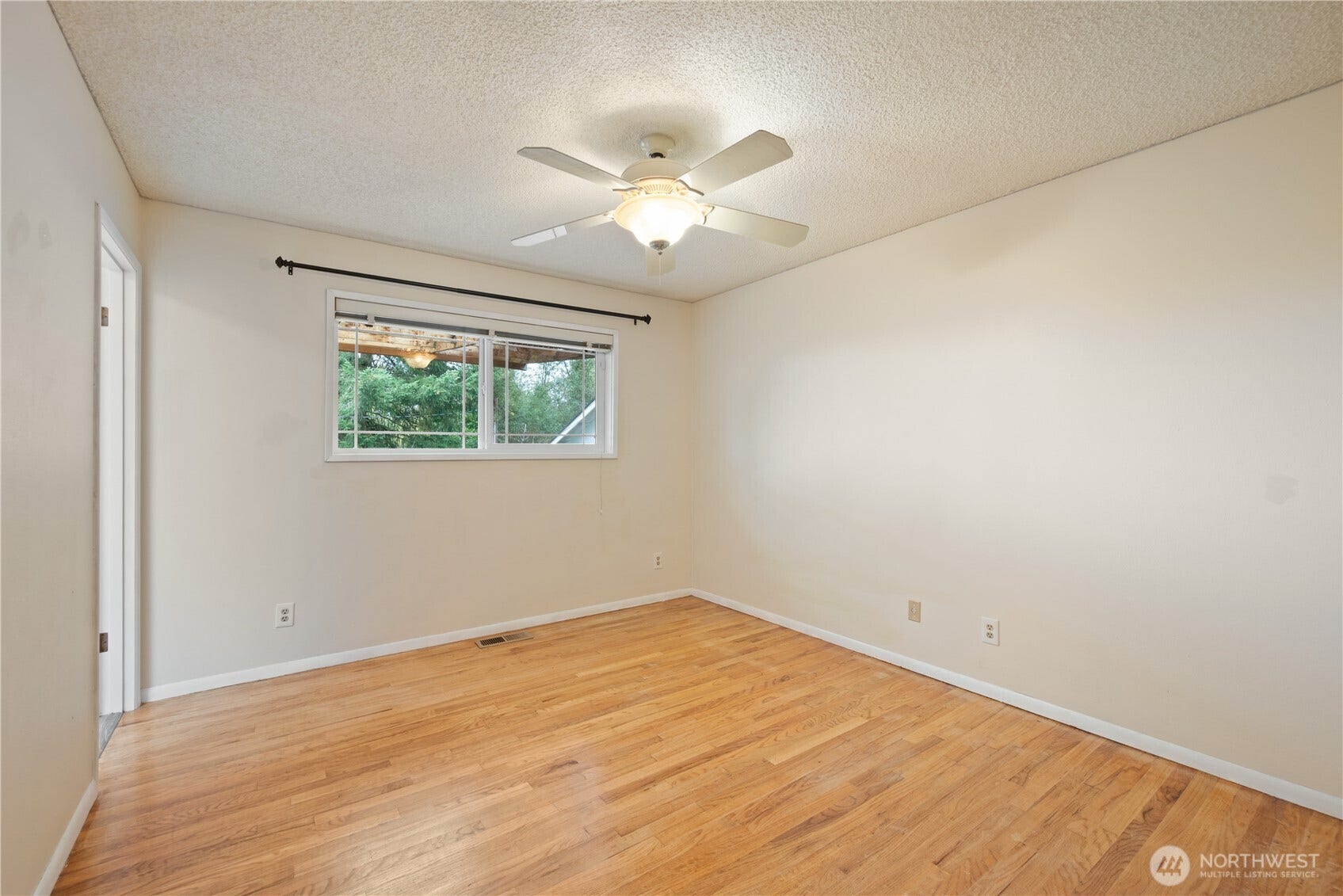 180 Beacon Hill Drive, Longview, WA 98632