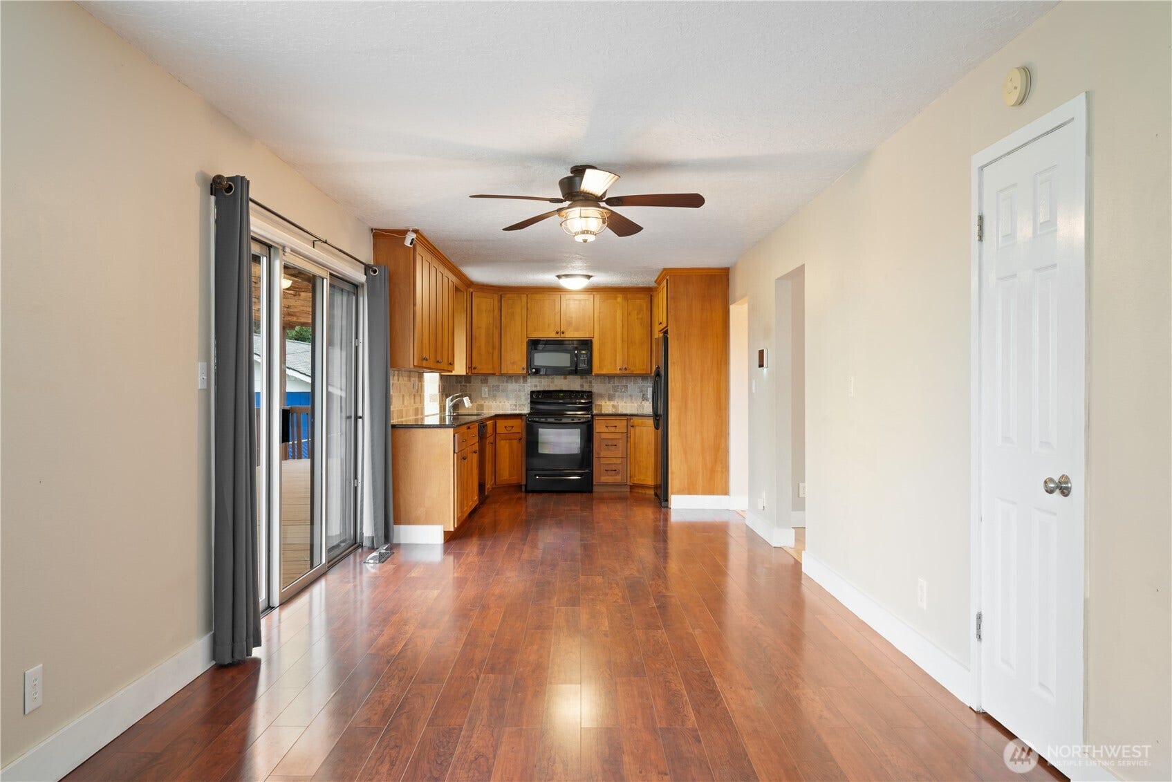 180 Beacon Hill Drive, Longview, WA 98632