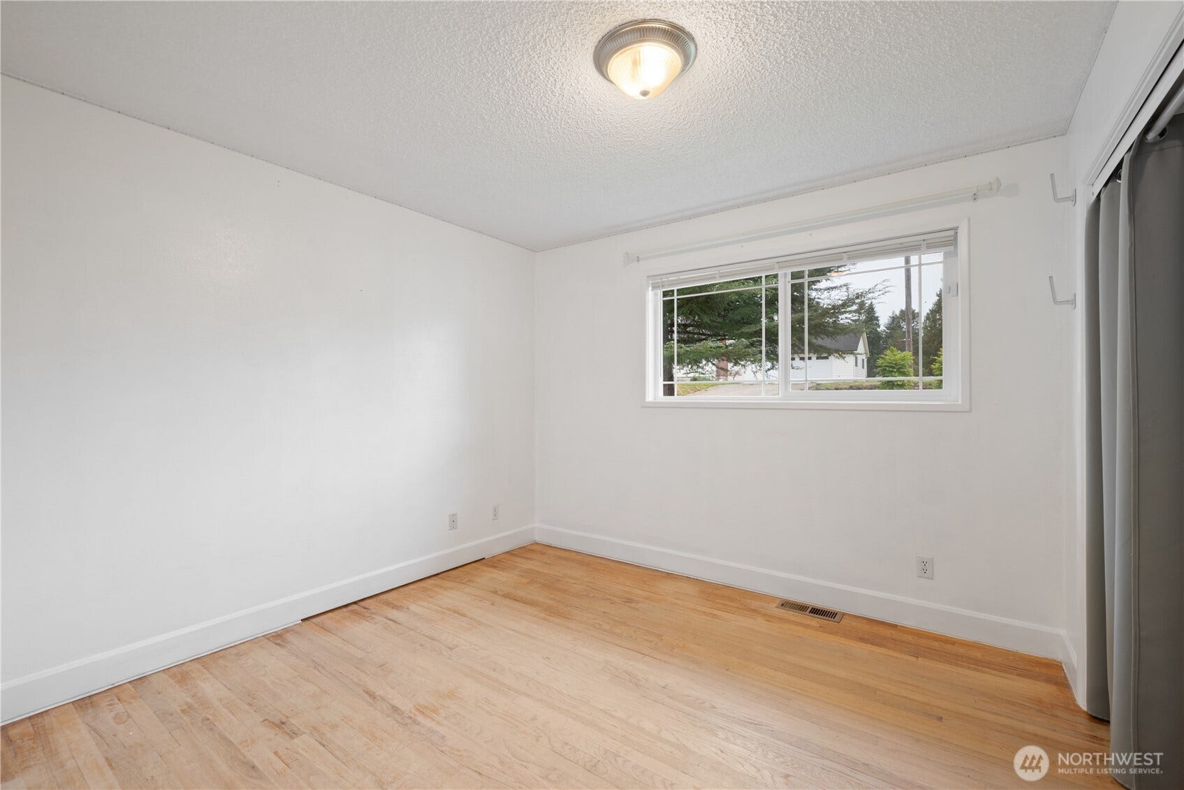 180 Beacon Hill Drive, Longview, WA 98632