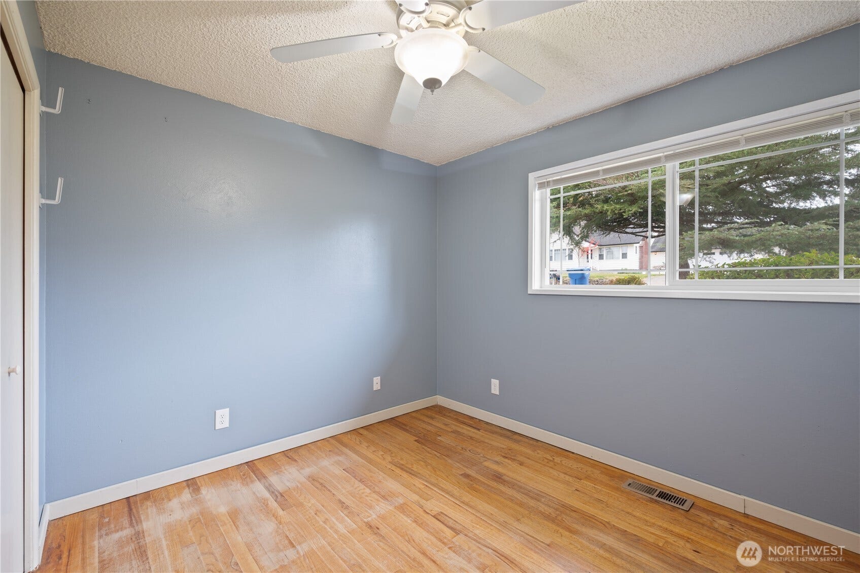 180 Beacon Hill Drive, Longview, WA 98632