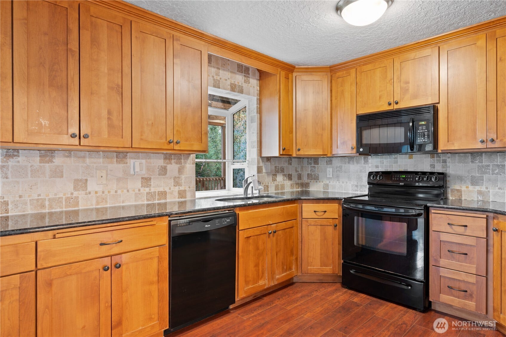 180 Beacon Hill Drive, Longview, WA 98632